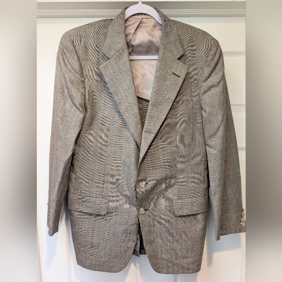 F.R. Tripler & Co. Other - Vintage F.R. Tripler & Co. Hickey Freeman Tailored Gray Plaid Blazer Size 41?